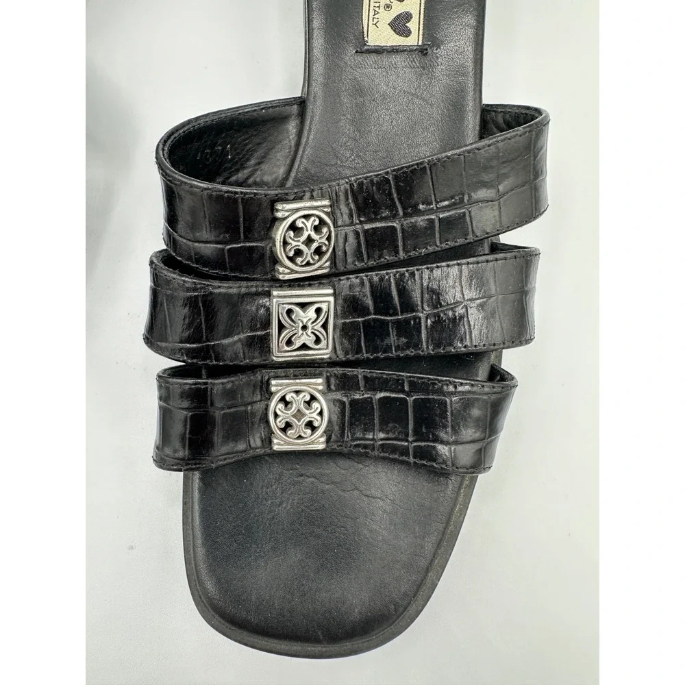 Brighton Sandals Size 8.5M Black Leather Crocodile Embossed Silver Accents Italy